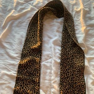 Athleta leopard scarf. Wool.